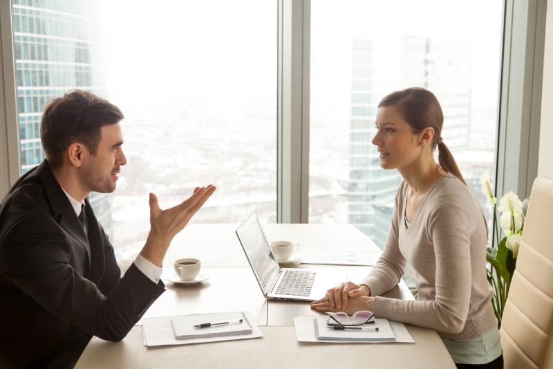 Understanding Nonverbal Communication in Leadership